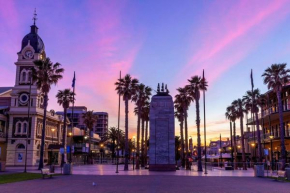 Heart of Glenelg, Glenelg